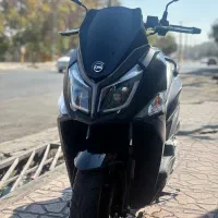 گلگسیSym200jمدل ۴۰۲ در حد