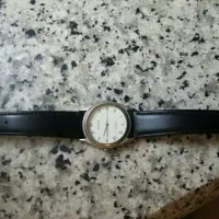 دو عدد ساعت زنانه در حد|ساعت|نهاوند, |دیوار