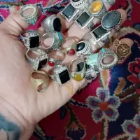 انگشتر بدل بیست چهار عدد. خریدار واقعی پیام بده