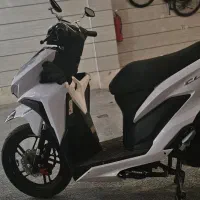 هانی کلیک سفید|موتورسیکلت|میانه, |دیوار