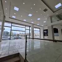 فروشگاه بزرگ واقع در خیابان صفا