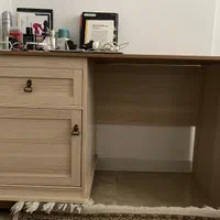 تختخواب یکنفره و میز تحریر