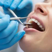 استخدام دستیار دندانپزشک و منشی خانم