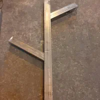 پایهz|لامپ و چراغ|شیراز, فرودگاه شهید دستغیب شیراز|دیوار