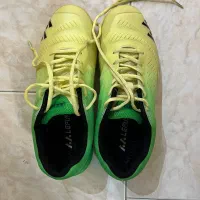 کفش بدمینتون