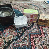 چند دست ظروف نو با کارتن