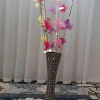دوتا گلدان زیبا|گل مصنوعی|خرمآباد, |دیوار