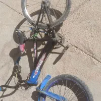 دوتا دوچرخه|دوچرخه، اسکیت، اسکوتر|سیلاخور, |دیوار