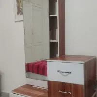 تخت و میز آرایشی