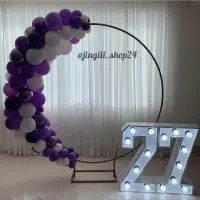 استند عدد چوبی چراغدار