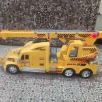 ماشین بازی جرثقیل بزرگ کاملا سالم و در حد نو|اسباببازی|کرمانشاه, |دیوار