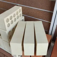 آجر لفتون ده سوراخه‌ آجرسه طرف نما قرمزگلبهی عراقی