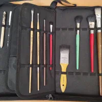 ابزار طراحی و سیاه قلم