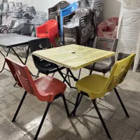 میز و صندلی فست فودیalish