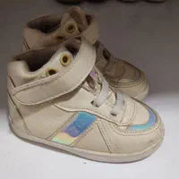 کفش و کتانی و بوت دخترانه|کفش و لباس بچه|رشت, رشتیان|دیوار