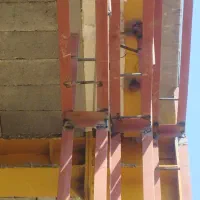 کارگر ماهر یا نیمه ماهر جوشکاری