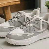 کفش اسپورت سایز ۴۰ـ۴۱