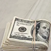 درآمد دلاری