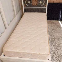 تخت خواب چوبی
