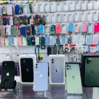 فروشنده خانم موبایل فروشی