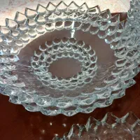 ست پذیرایی کاملا سالم فقط پیش دستیاش استفاده شده