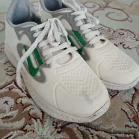 نیم بوت وکتونی سالم وتمیز|کیف، کفش، کمربند|اندیشه, اندیشه فاز ۳|دیوار