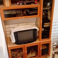 میز تلویزیون وکتابخانه