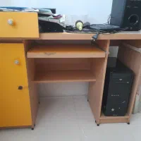 میز کامپیوتر