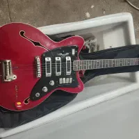 گیتار الکتریک تورنادو|گیتار، بیس، امپلیفایر|اردبیل, |دیوار