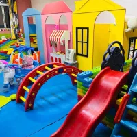 کار در مهد و پیش دبستانی