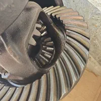 کله گاوی عقب نیسان و پاترول ۴درب ۴ سیلندر