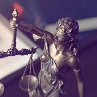 وکیل پایه یک دادگستری،حقوقی،کیفری،ملکی،خانواده