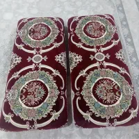 پشتی زرشکی گل برجسته مناسب منزل و خانه باغ،نو نو