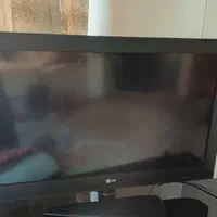 تلویزیون LG فقط صفحه ضربه خورده|تلویزیون و پروژکتور|اصفهان, درب سیبه علیا|دیوار