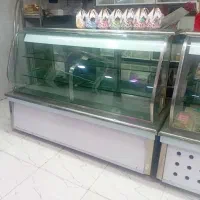 ویترین قنادی