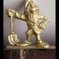 قدیمی ودکوراسیونی زیبا|کلکسیون اشیاء عتیقه|یزد, |دیوار