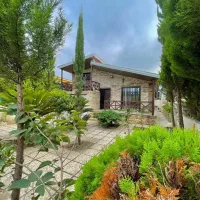 نیم پیلوت /۲۲۰/متری زیرقیمت به علت مهاجرت سنددار