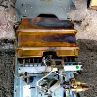 تعمیرات تخصصی آبگرمکن های دیواری بخاری های گازی|خدمات پیشه و مهارت|ساوه, |دیوار