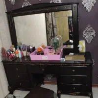 تخت و دراور