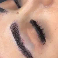 کاشت ابروی روسی با تکنیک لیفت فقط ۱۵ تومن