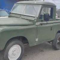 لندرور نیم تن