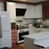 کابینت ام دی اف و اسکلت فلزی با صفحه ۳ متری کانتر