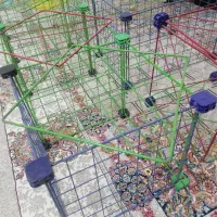 یک کمد لباس، رگال لباس و قفسه کتاب فلزی|جاکفشی، کمد، دراور|اسفراین, |دیوار