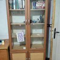 کتابخانه و میز تحریر درحد نو
