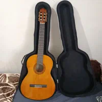 گیتار یاماها سی۴۰+هارد کیس+پیک