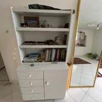 کمد چوبی سفید دراور و قفسه دار