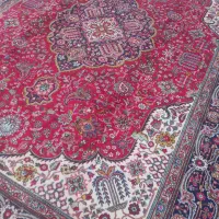 یک پارچه فرش دوازده متری