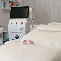کلینیک تخصصی لیزر زیبایی فیلر و بوتاکس