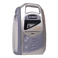 چراغ قوه با رادیو همراه کلی امکانات