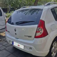 ساندرو اتوماتیک ۹۶ کم کارکرد تک برگ سند|خودرو سواری و وانت|تهران, قلمستان|دیوار